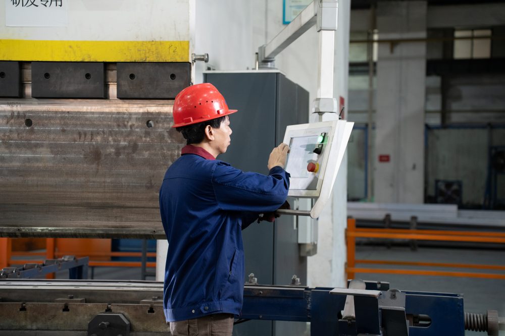 MORELUX high-efficiency steel pole production line